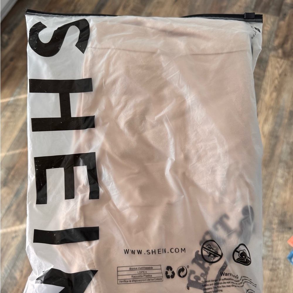 SHEIN Classic White Apparel